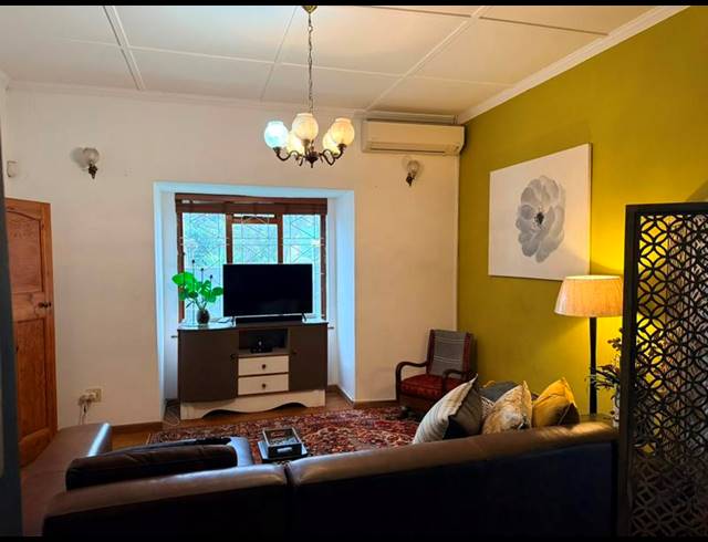 3 BEDROOM HOUSE FOR SALE IN BOSTON